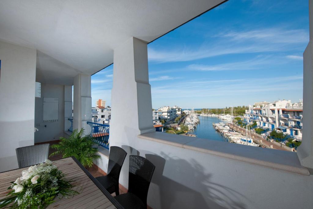 Portoverde Beach Apartments Misano Adriatico Luaran gambar