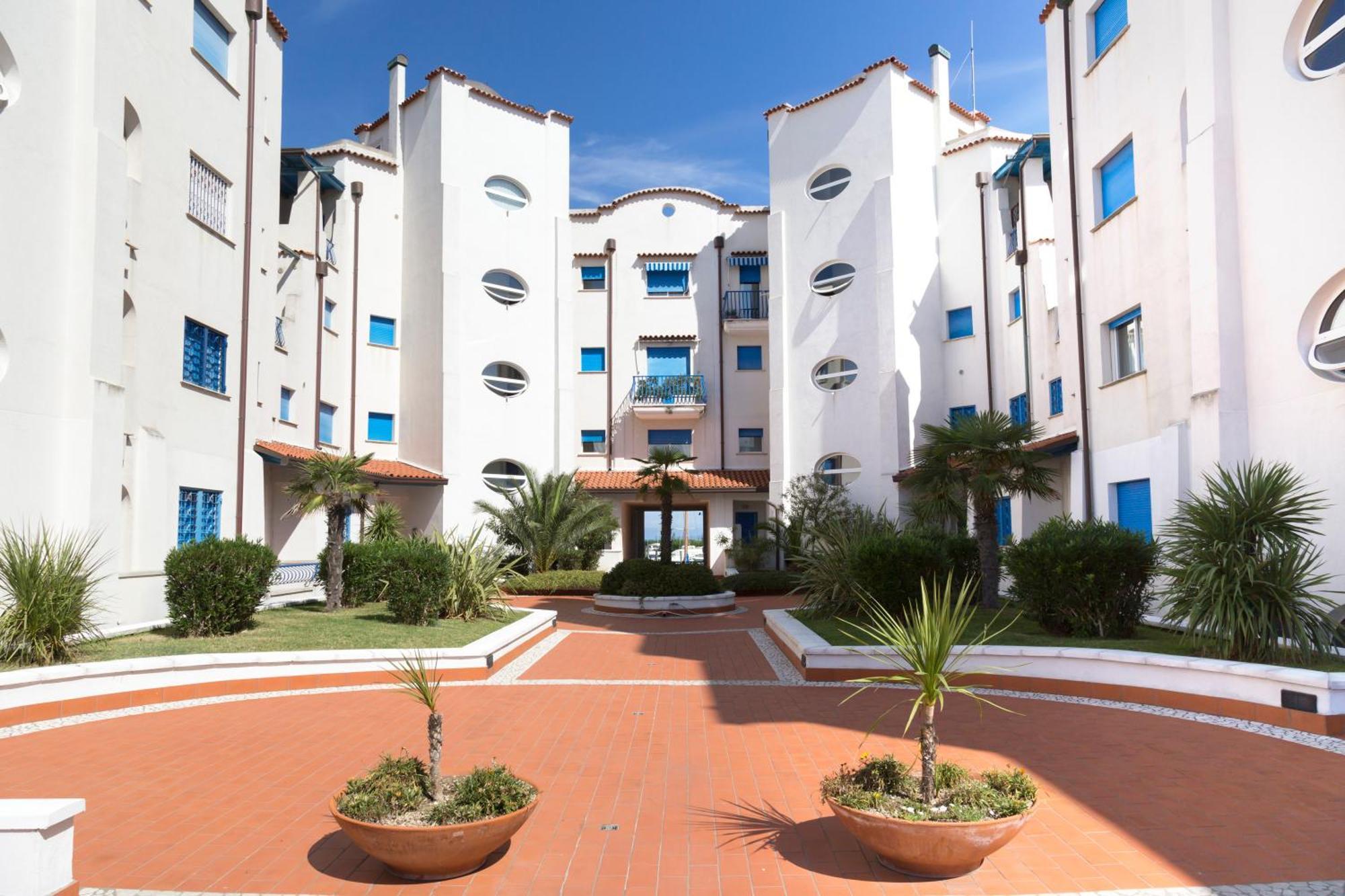 Portoverde Beach Apartments Misano Adriatico Luaran gambar